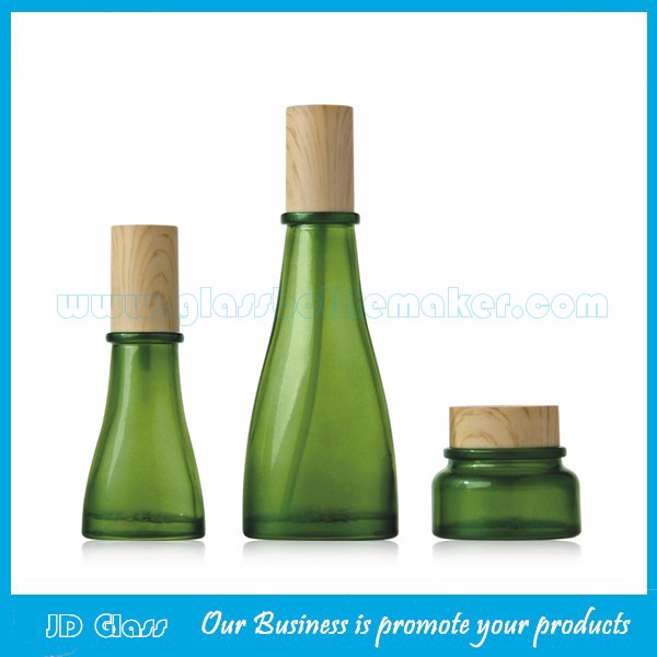 New Item 40ml, 120ml Green Glass Lotion Bottles With Wood Cap and 50g Glass Cream Jar
