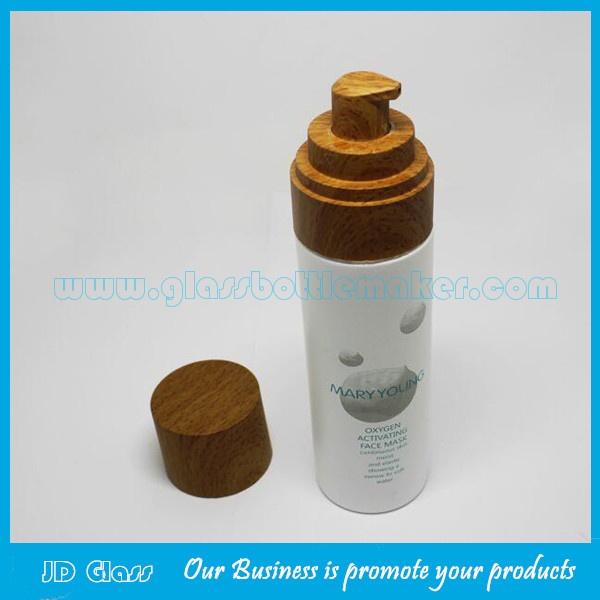 New Items Cylinder Glass Lotion Bottles For Skincare and Glass Cream Jars With Wood Cap